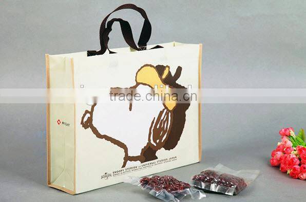 cute snoopy shoulder bags / non woven shoulder bags / shoulder bags