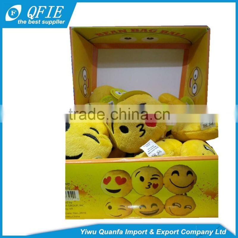 Wholesale 5cm emoji keychain for capsule vending machine