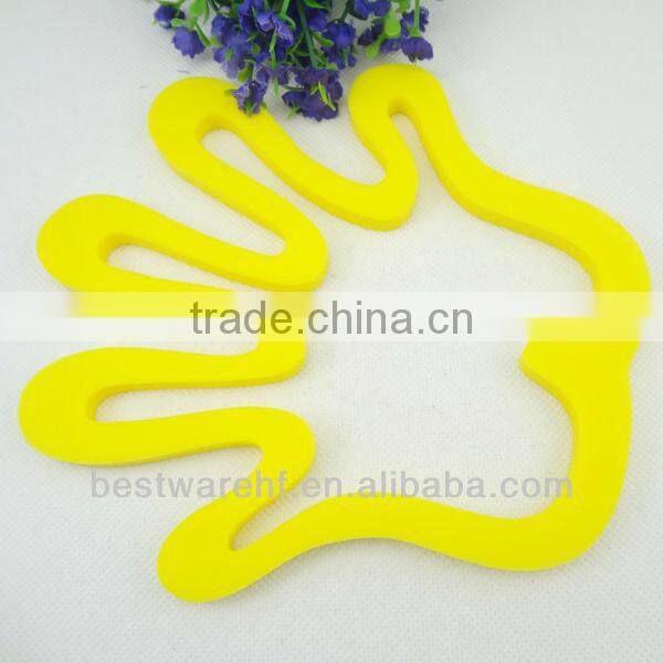 silicone kithchen goods red hand plam shape cup mat .coffee cup mats