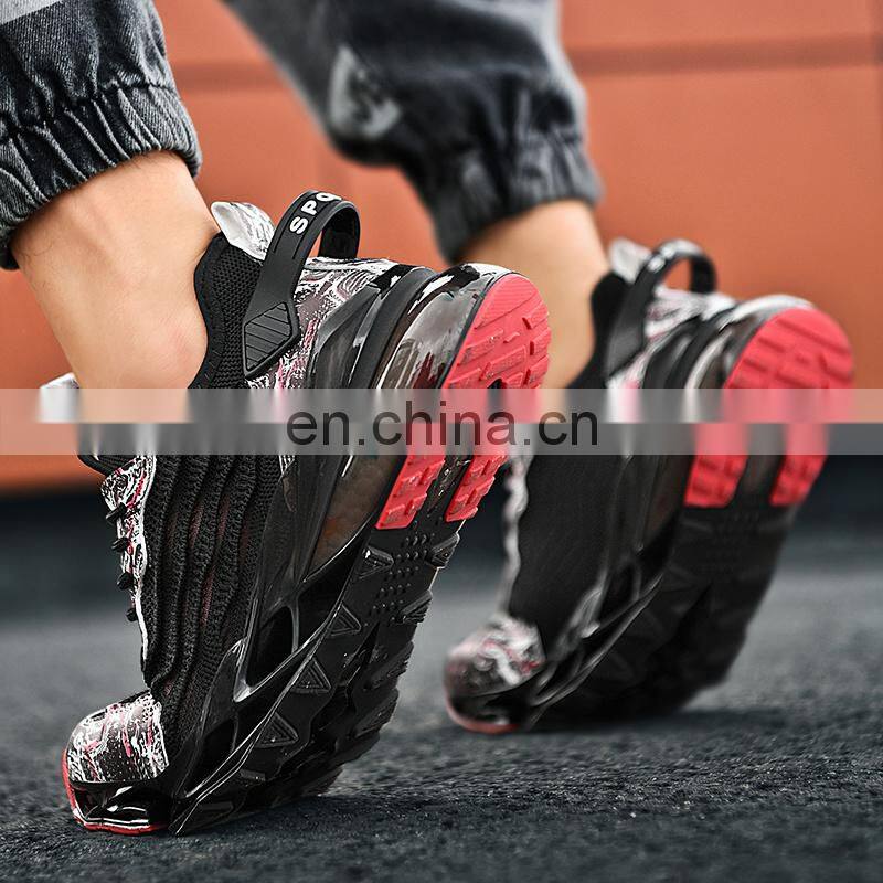 Factory Outlet Christmas Design Wholesale High Quality Men's Jogging Track and Field Breathable Customized Casual Sports Shoes