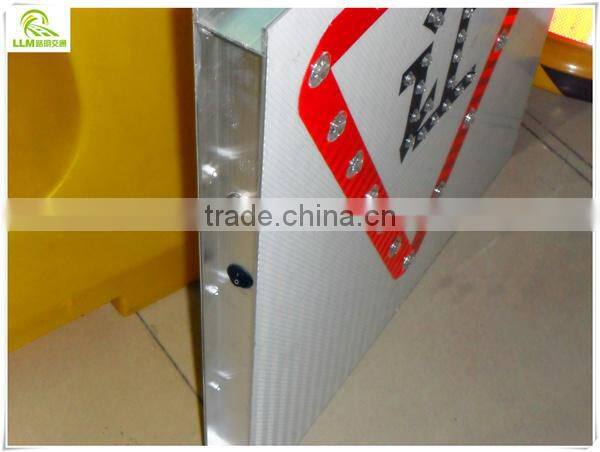 Customized aluminum LED solar traffic safety warning sign