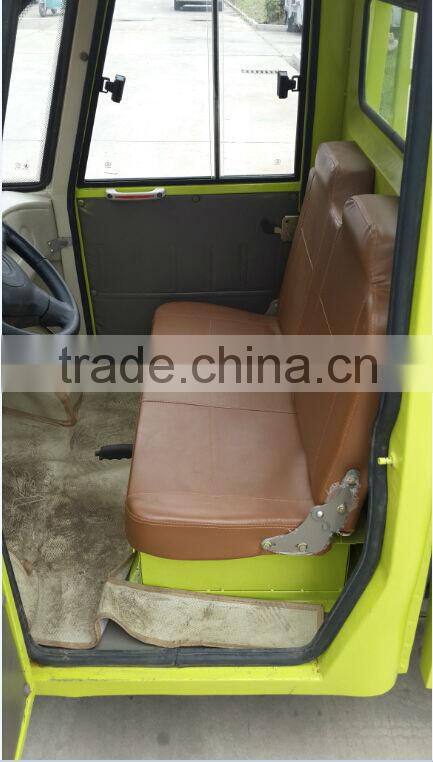 Mini pickup truck