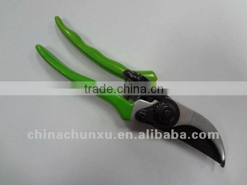 Garden pruner