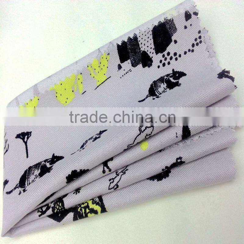 100% 2015 fashion hawaiian rayon fabric for beautiful lady dersses