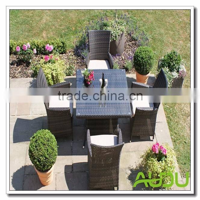Audu Rattan LA Square 4 Seater Dining Set