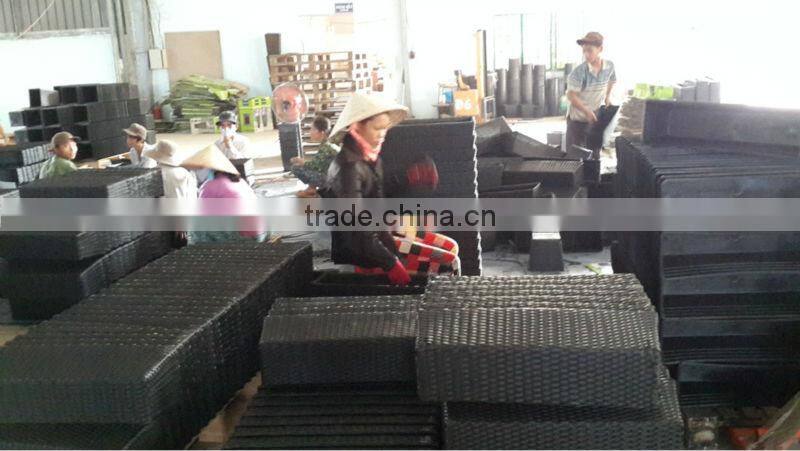 Wicker Planter pots, Plastic Rattan Wicker Pots, Viet Nam plastic Wicker Planter, Handicraft Wicker Planter