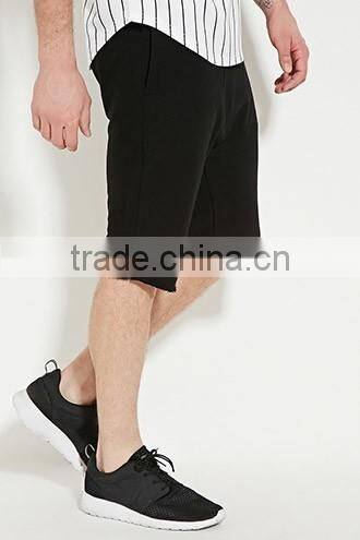 Man encircles cloth with soft nap draw string who pants pants