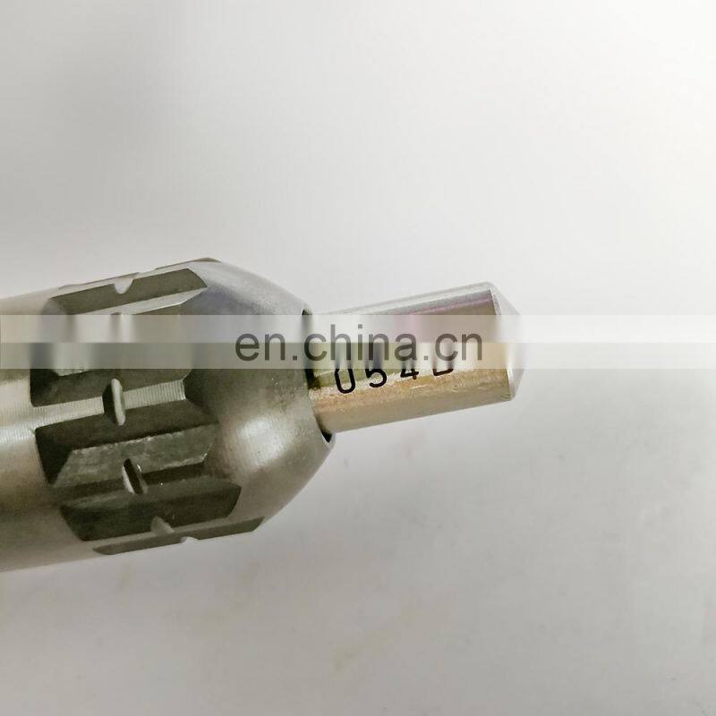 Original injector 095000-6813 095000-6810 original new 23670-E0201 23670E0201