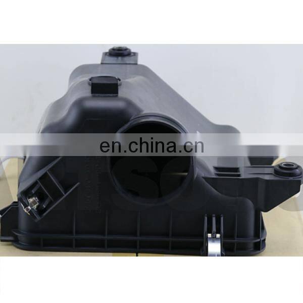 MN135613 Air filter housing for L200 4D56