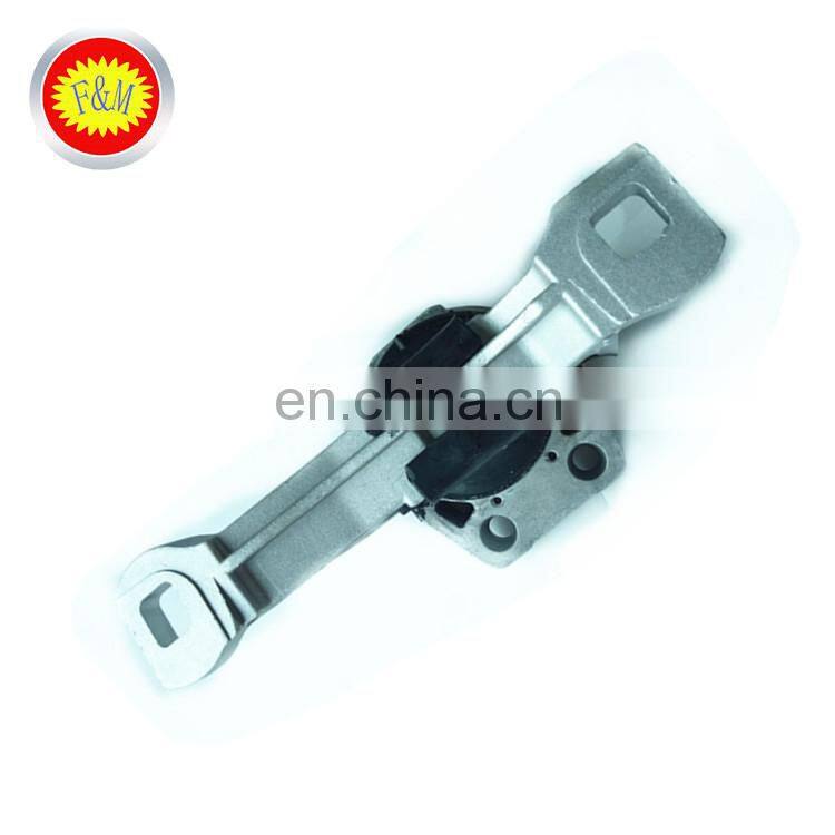 Auto Parts Front Right Engine Rubber Mount For BBM4-39-060D