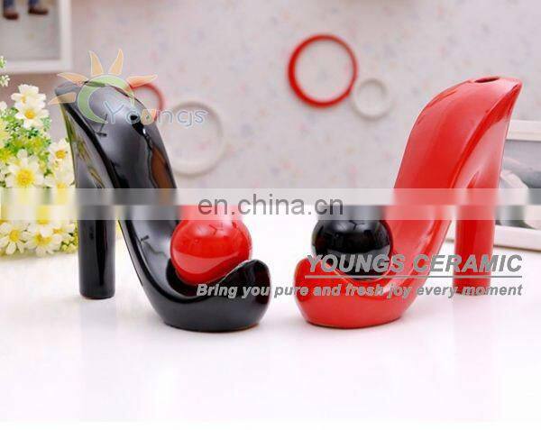Unique ceramic porcelain high-heeled shoes decoration vase made in Jingdezhen