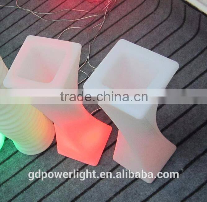 New Solar Illumination PE plastic Flower pot with Solar LED light YXF-1650AS