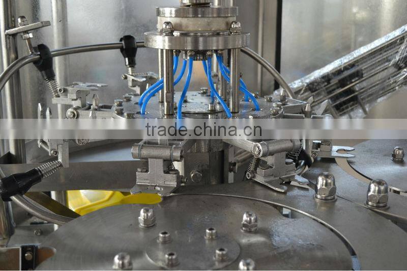 Automatic PET bottling machine
