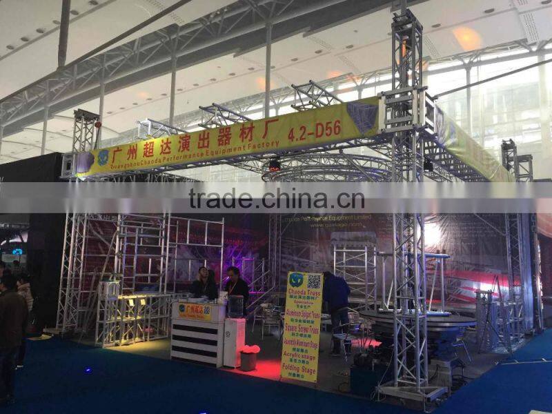 Aluminum portable choral stage