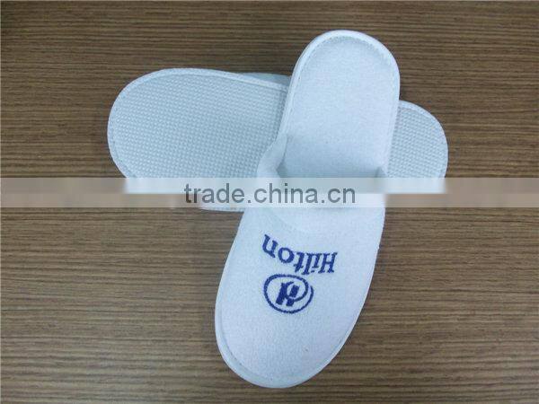 Custom hotel slipper, indoor soft disposable slipper with a variety of color.