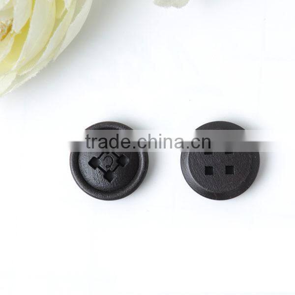 4 holes black wooden buttons
