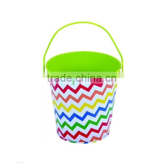 Candy tin bucket