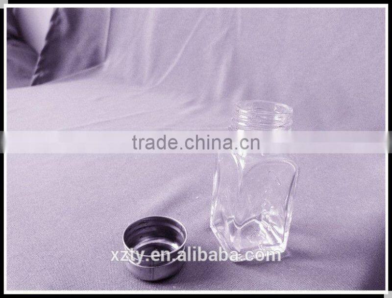 65ml square glass jar with screw perforated iron lid for pepper ground