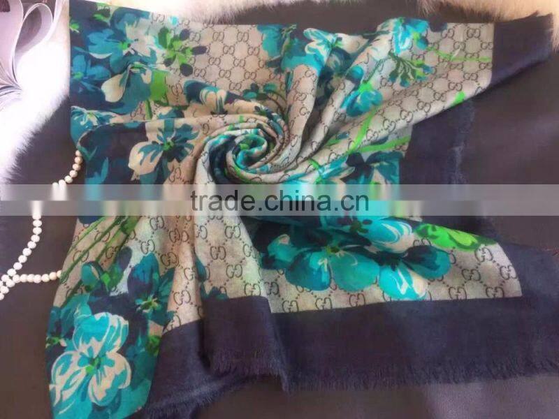 2017flower Top quality 100% silk habotai printed square scarf