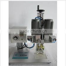 2013 NEW bottle cap machine