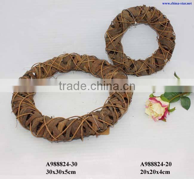 12" round bamboo wreath for florist