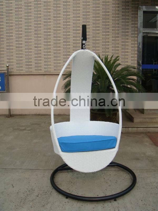 Outdoor rattan swing hanging chair