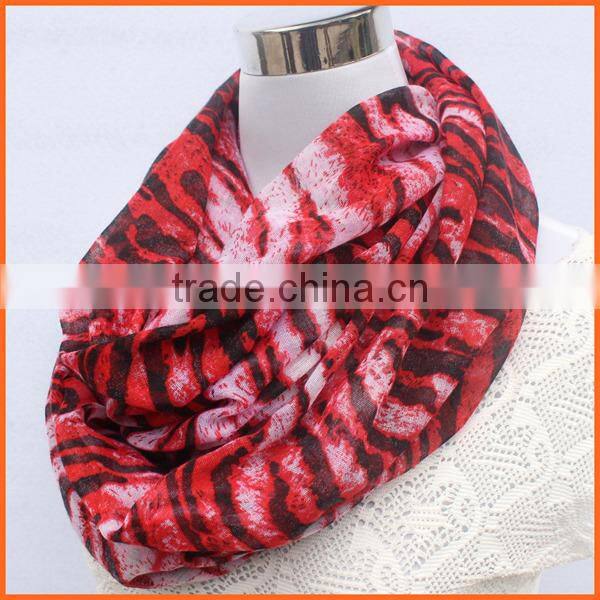 Manufacture Wholesale Fashion Cheap Circle Thick polyester tiger stripe scarf