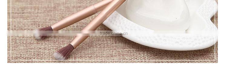 Long wooden handle eye shadow brush blooming brush 1pc