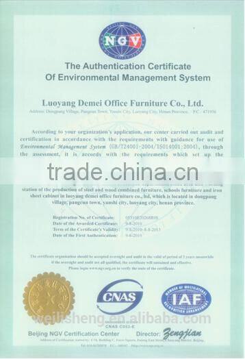 School reading table for kids