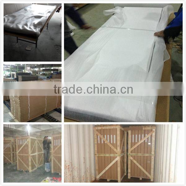 Traditional Sliding Closet Louver Door