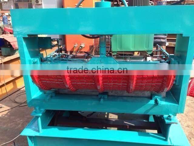 Color steel arched curving roof panel roll forming machine