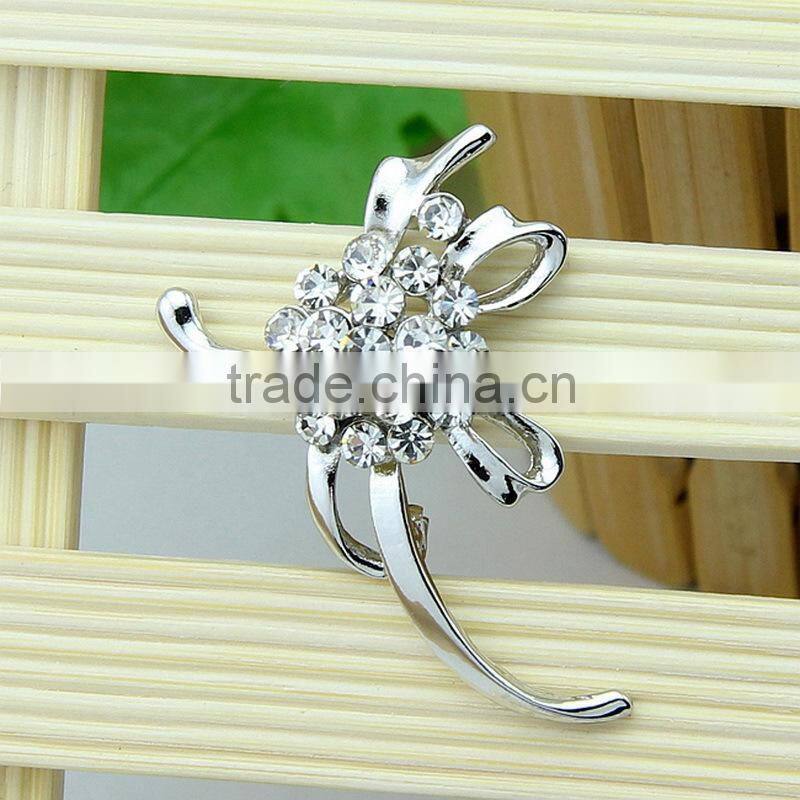 2015 fashion sliver latest fashion artificial diamond dubai latest fashion brooch pin