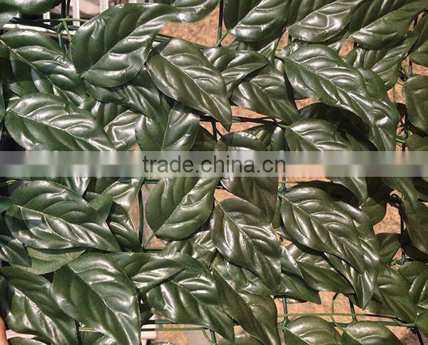 2015 new durable artificial laurel fence with UV resistance
