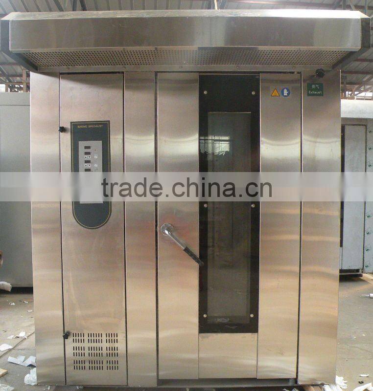 Baking french baguettes bread production line