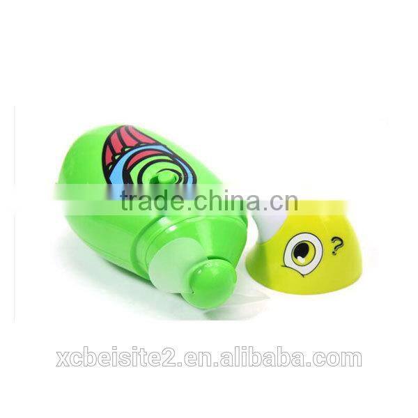 J108 mini fashion parrot home fan