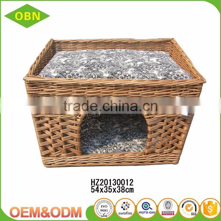 Custom outdoor indoor durable willow woven pet dog house wicker cat house