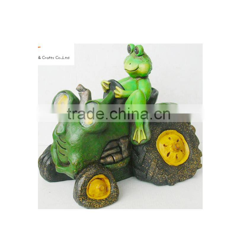hanging garden frog figurine