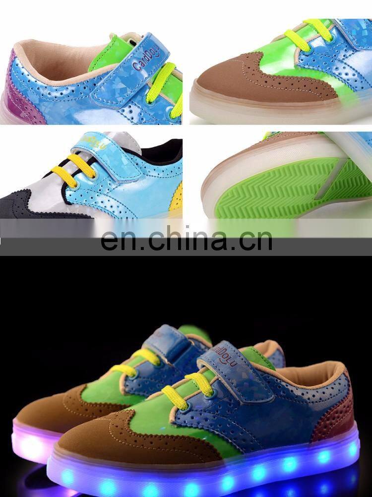 Wholesale fashion Cool casual shoes uk Brogue shoes USB charge Children kids Led shoes sneakers for boys girls