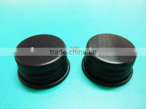 Aluminum cap with a ring