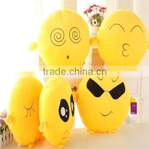 High quality sofa decorative round emoji plush pillow