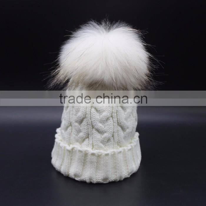 Wholesale New Colorful Detachable Raccon Fur Pompom Fashion Girls Winter Caps