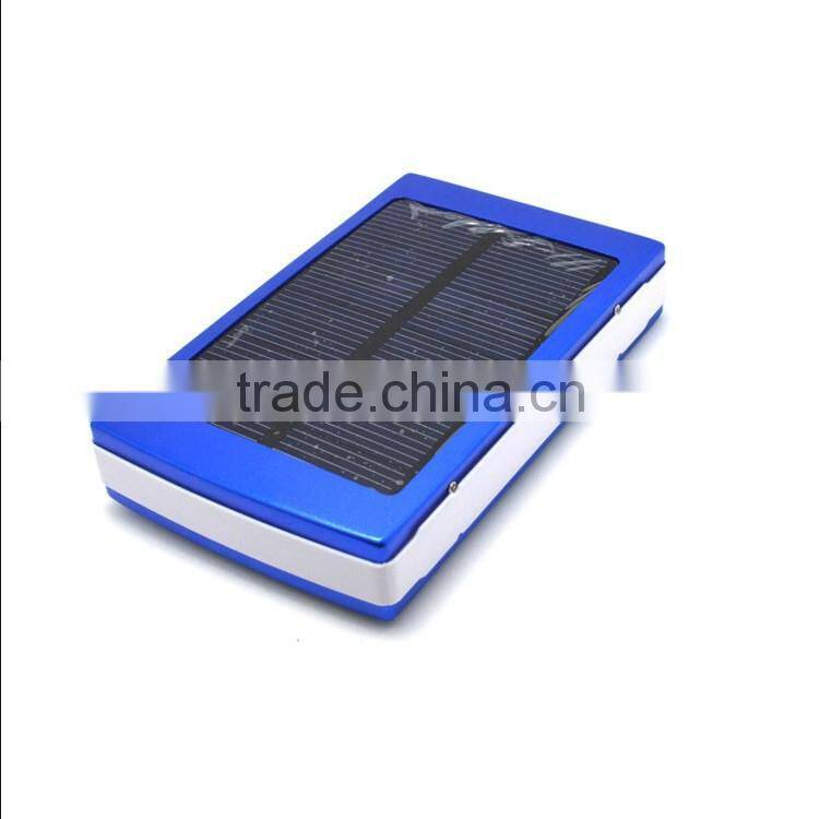 2016 Wholesale 15000mah Waterproof Solar Cellphone Charger Power