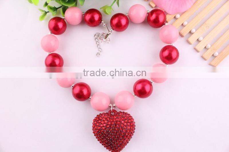 AAA Quality Latest Wholesale large acrylic bead necklace/Popular colorful bead chunky necklace
