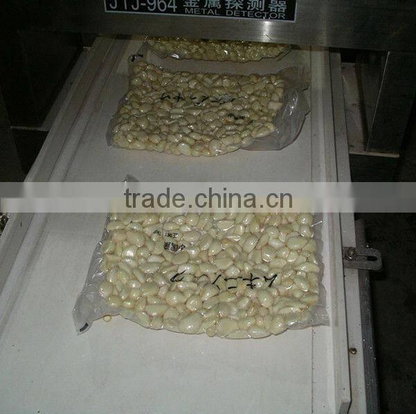 Peeled garlic,garlic cloves