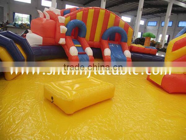 Tropical inflatable swimming pool