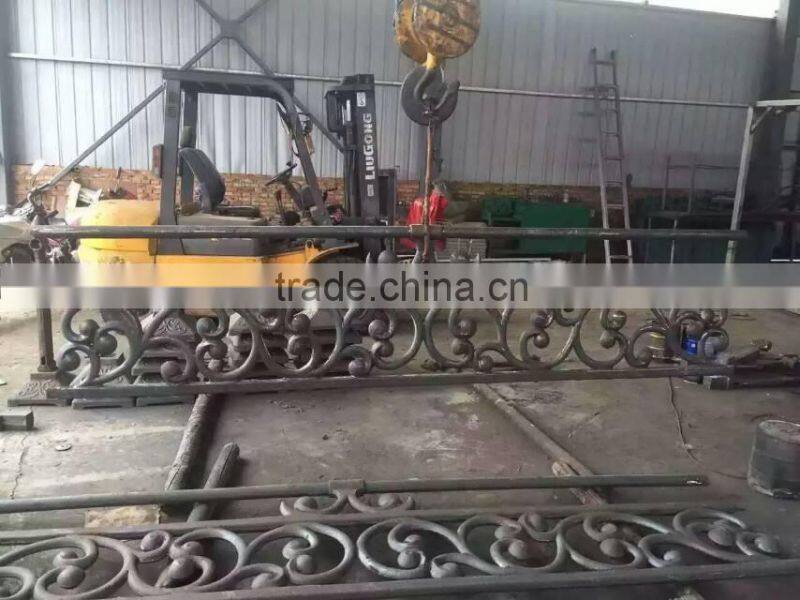 Top-selling ornamental wrought iron picket fencing for outdoor or home and garden factory in guangzhou