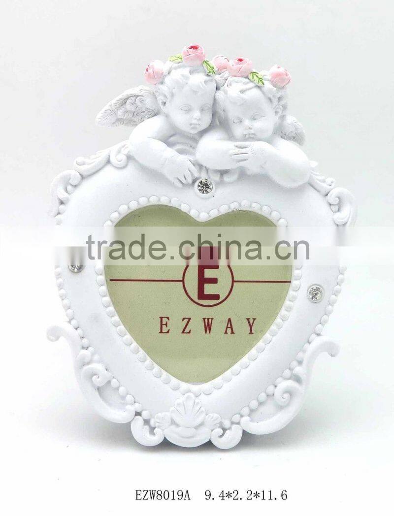 White color funia picture photo frame