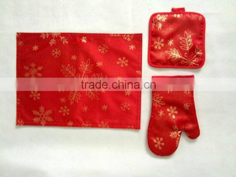 red golden thread glove set and silver glitter sunshine glitter glove set and pot holder