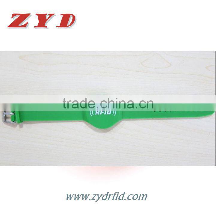 Fashion style 13.56MHz S50 RFID smart wristband/ bracelet for activity