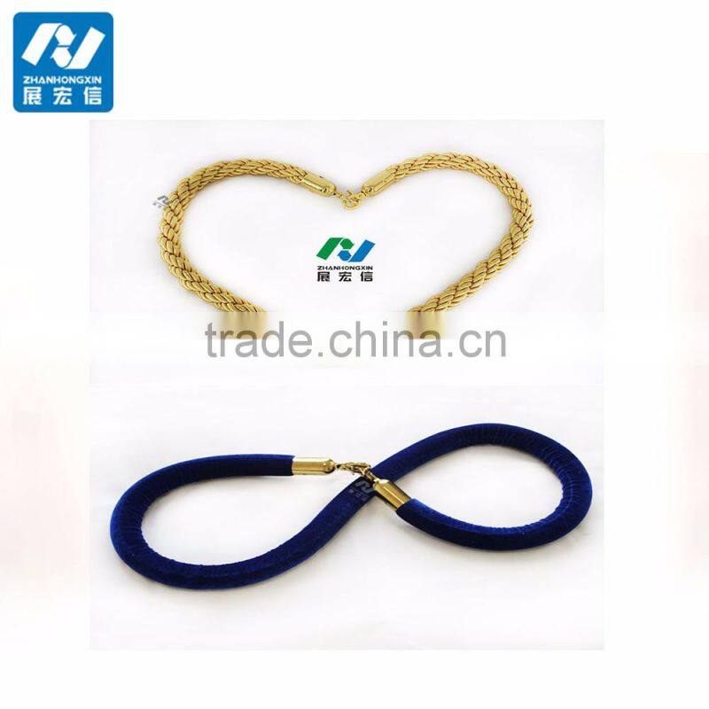 queue stand and post braided rope